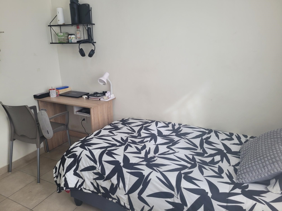 2 Bedroom Property for Sale in Stellendale Western Cape